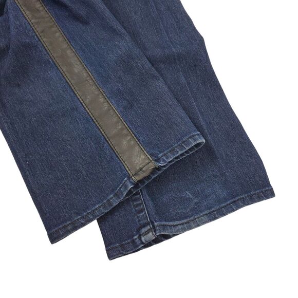 TRUE RELIGION Jeans Womens 31 Blue Leather Accent Flap Pockets Designer Bootcut - Picture 4 of 11